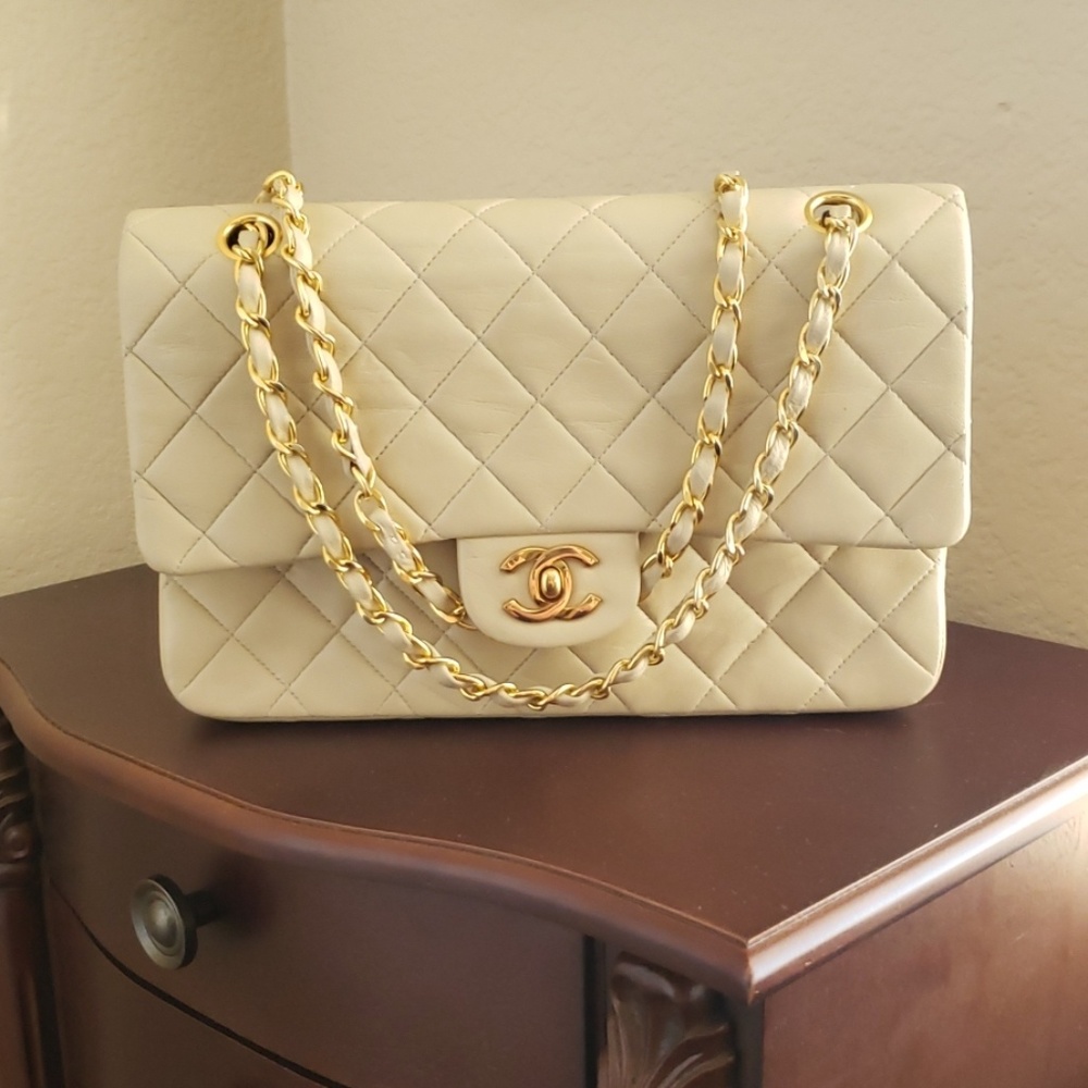 Chanel double flap Caviar leather shoulder bag